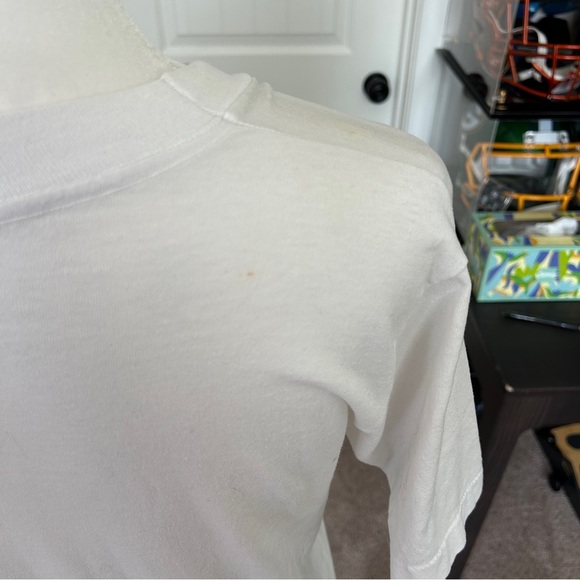 Fruit of the Loom Vintage LOVE Classic Bunny Graphic White T-Shirt Size Medium - Picture 8 of 12